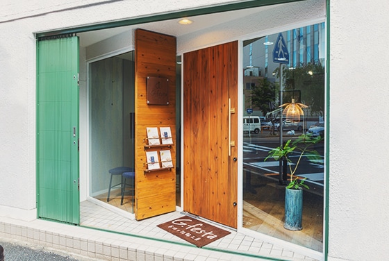 店舗案内
